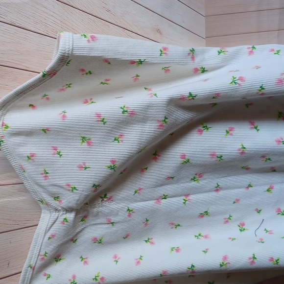 BP Strechty Camisole Pink Roses Tee Top Shirt Urban Outfitters - Picture 3 of 8